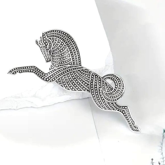 Horse Brooch VTG Art Deco Style Pin Textured Trojan Gold / Silver Metal Egyptian - Picture 2 of 5